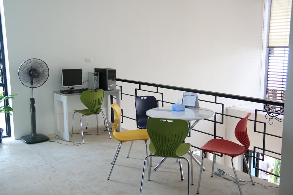 Udee Bangkok Hostel Bagian luar foto