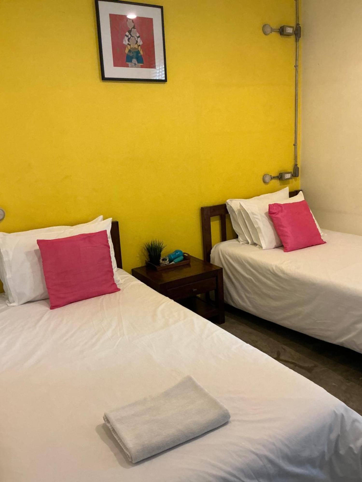Udee Bangkok Hostel Bagian luar foto