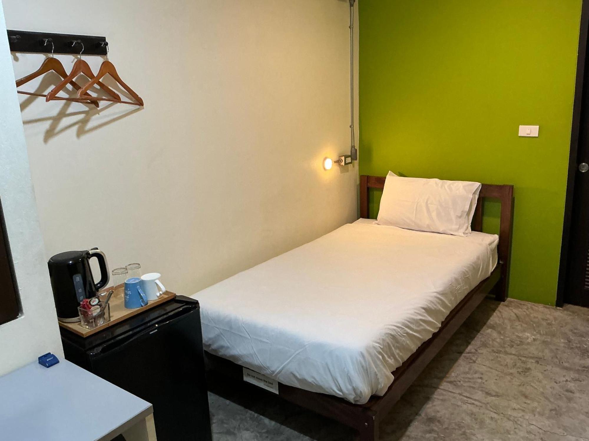 Udee Bangkok Hostel Bagian luar foto